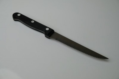 Pintinox Couteau à steak avec manche en noir en bois L221mm